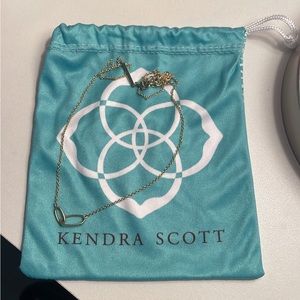 Kendra Scott necklace